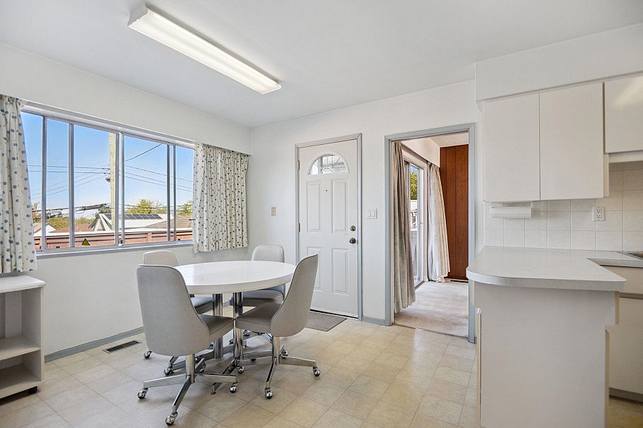 3849 Windermere Street Vancouver, BC - 11