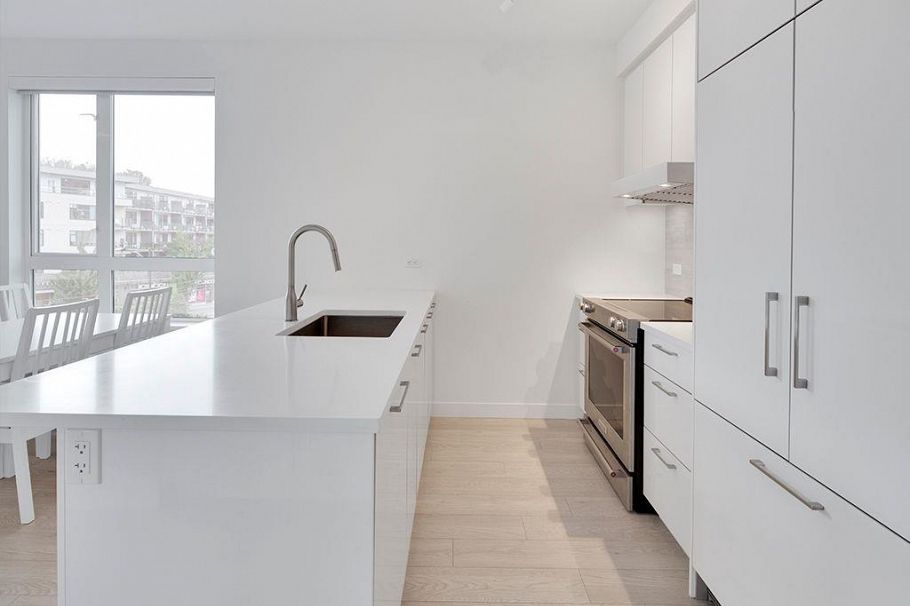 308 711 W 14th Street North Vancouver, BC - 10