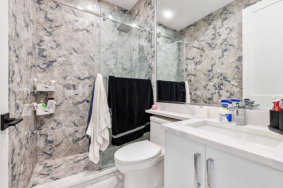 8007 Bradley Avenue Burnaby, BC - 17