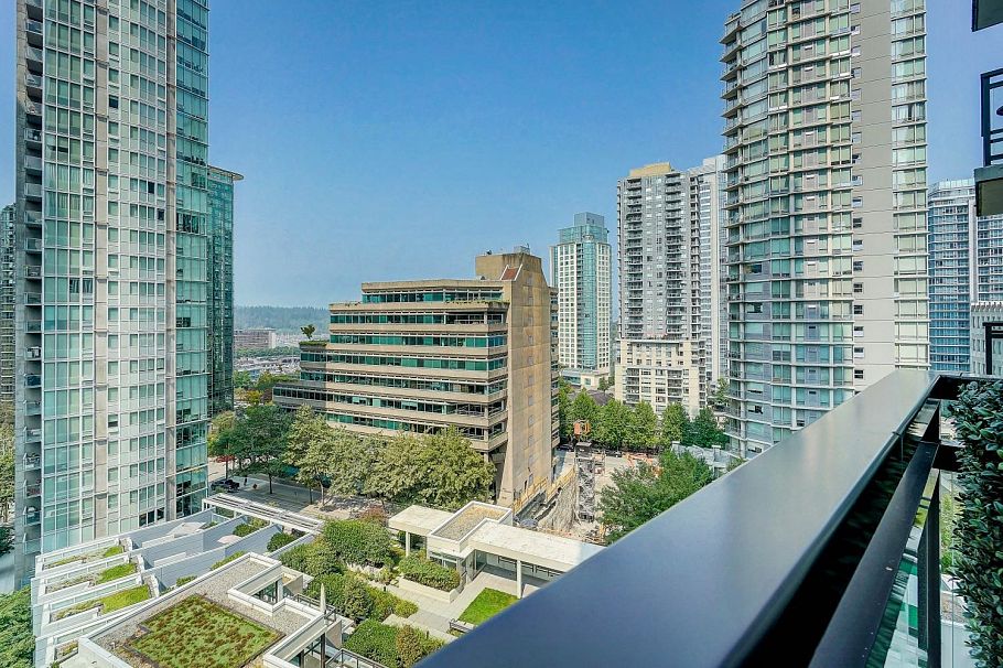 903 1211 Melville Street Vancouver, BC - 13