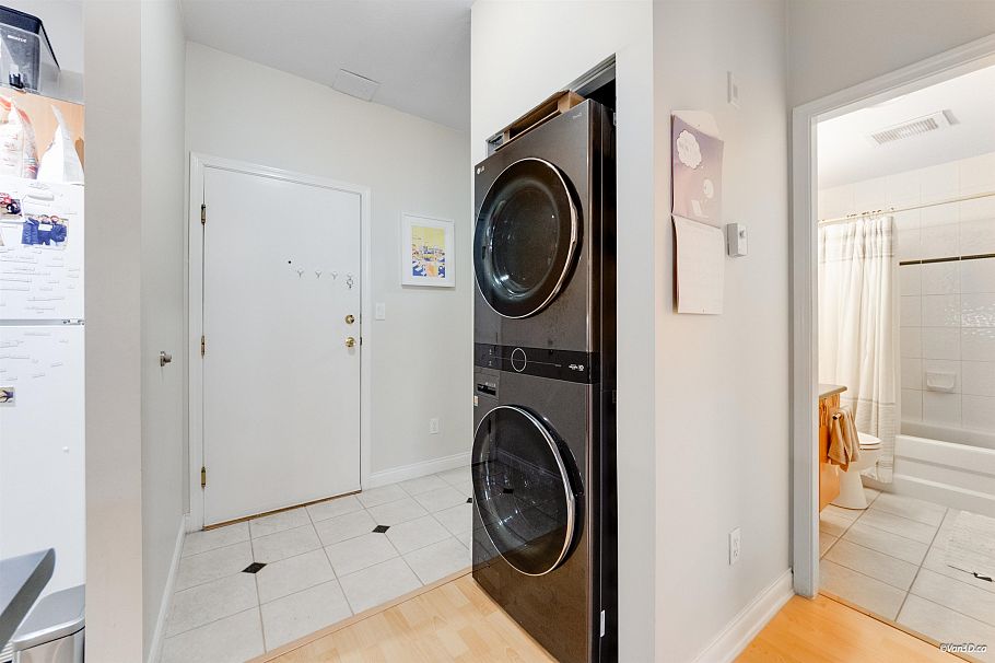 208 188 E 33rd Avenue Vancouver, BC - 11