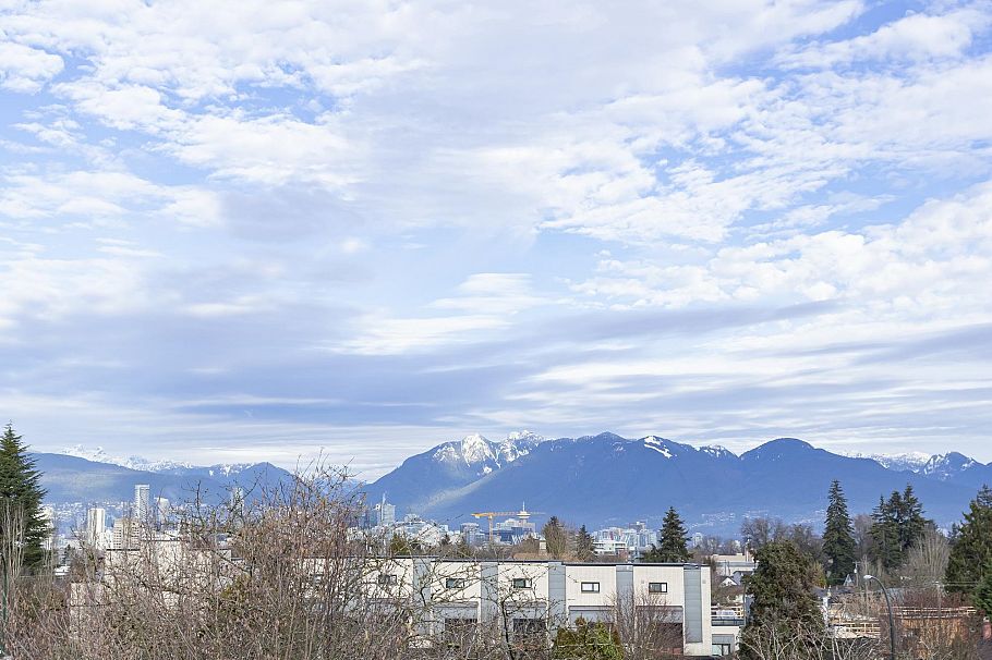 577 W 26th Avenue Vancouver, BC - 28