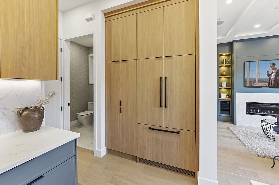 2 1322 E 13th Avenue Vancouver, BC - 13