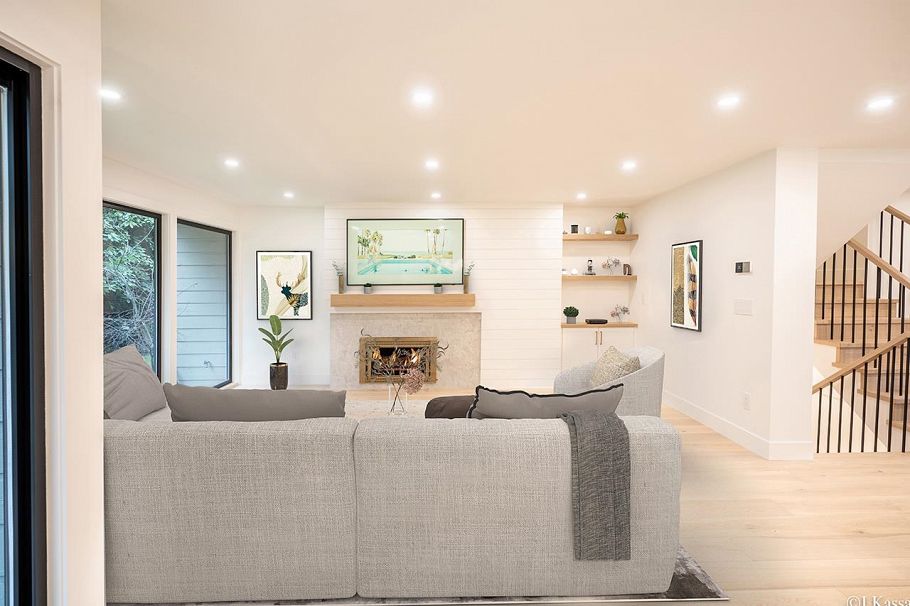 2159 Mcmullen Avenue Vancouver, BC - 4