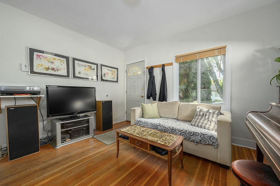 2633 Venables Street Vancouver, BC - 5