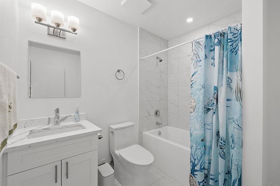 1998 Purcell Way North Vancouver, BC - 29