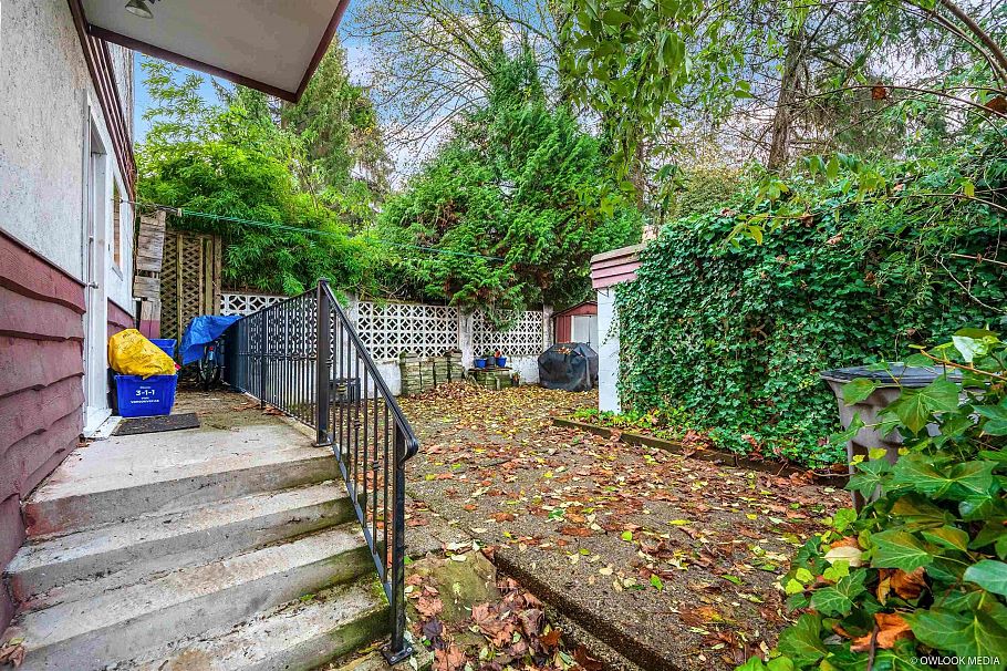 3557 Marshall Street Vancouver, BC - 17