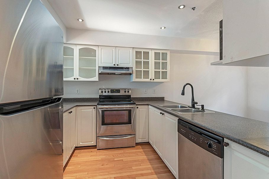 28 2723 E Kent Avenue North Vancouver, BC - 14