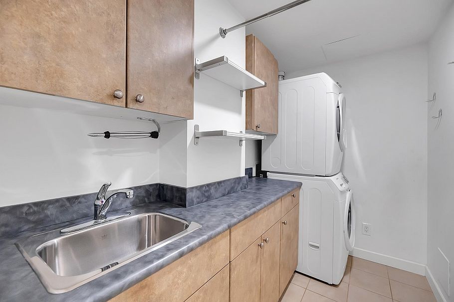 TH31 1277 W Cordova Street Vancouver, BC - 21