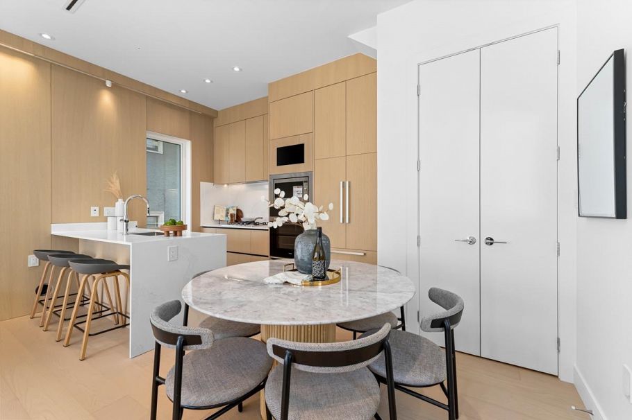 1 1315 W 64th Avenue Vancouver, BC - 6