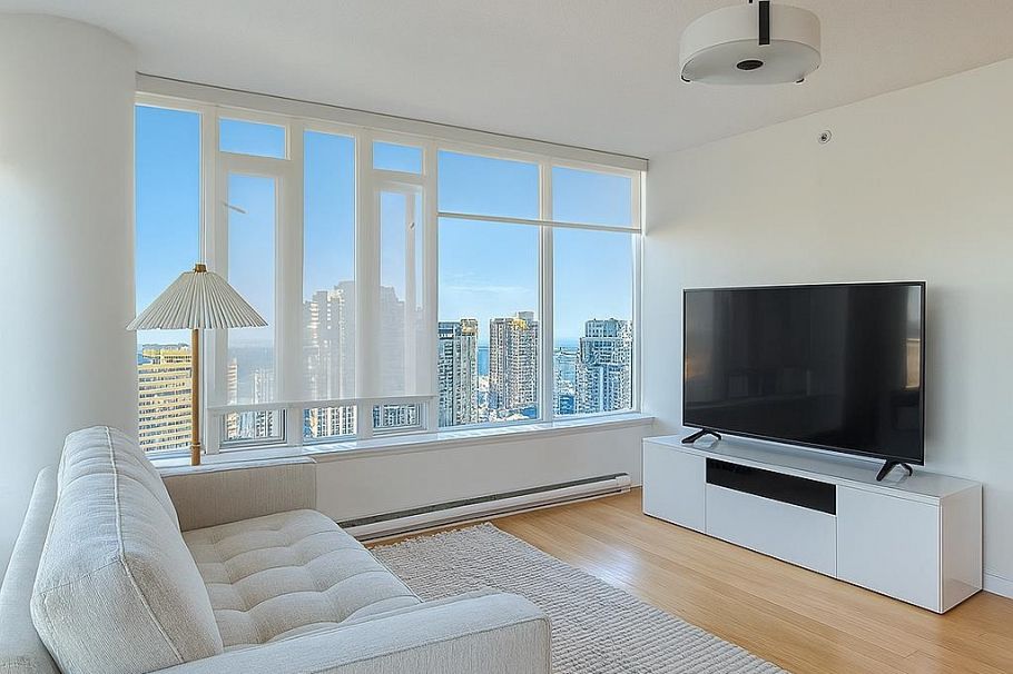 2910 610 Granville Street Vancouver, BC - 5