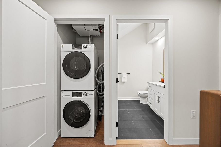 908 E 17th Avenue Vancouver, BC - 22