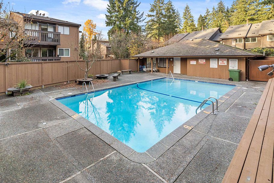 1998 Purcell Way North Vancouver, BC - 34