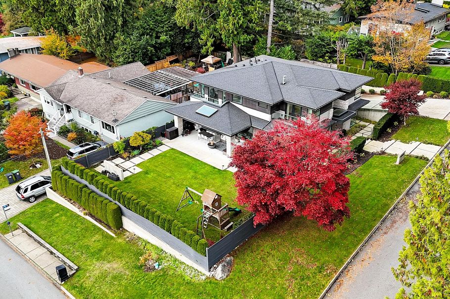 5141 Sarita Avenue North Vancouver, BC - 29