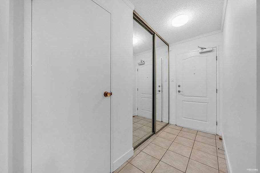 1812 2016 Fullerton Avenue North Vancouver, BC - 16