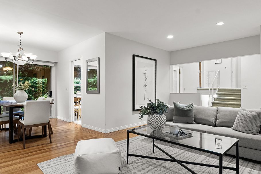 651 Kerry Place North Vancouver, BC - 1