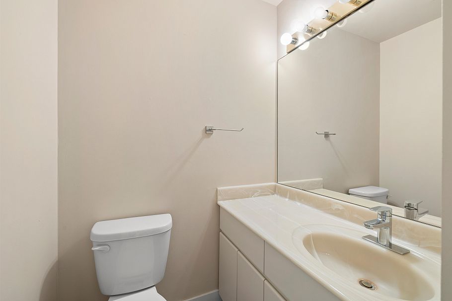 1998 Purcell Way North Vancouver, BC - 9