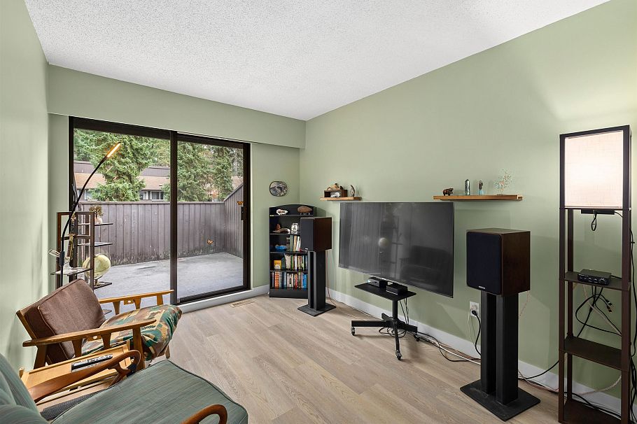 1998 Purcell Way North Vancouver, BC - 23