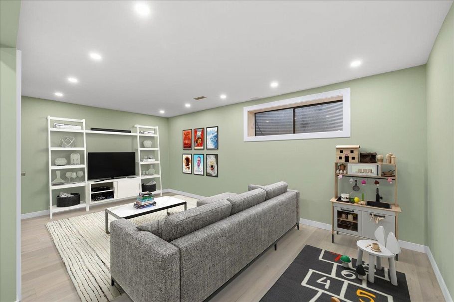 1998 Purcell Way North Vancouver, BC - 26