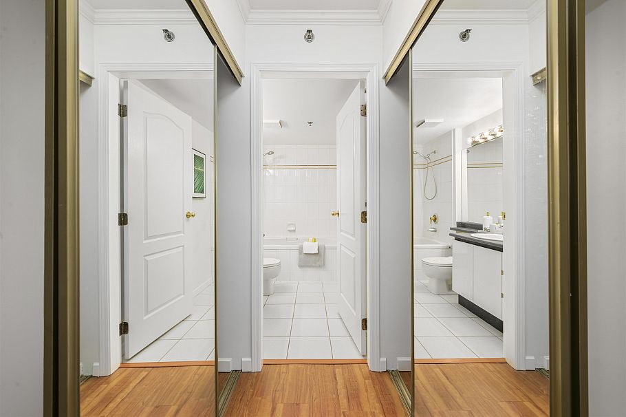 805 1132 Haro Street Vancouver, BC - 24