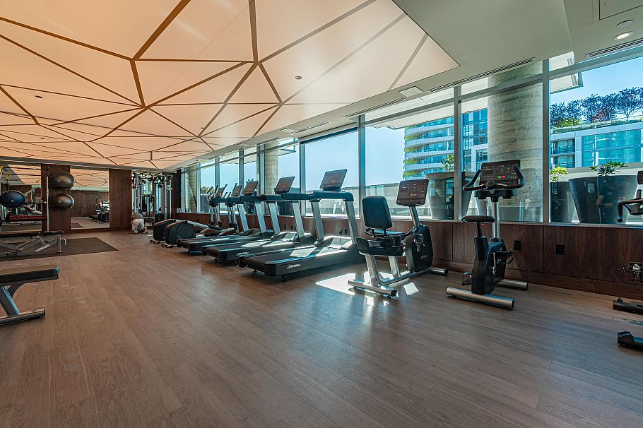 582 8608 Hazelbridge Way Richmond, BC - 36