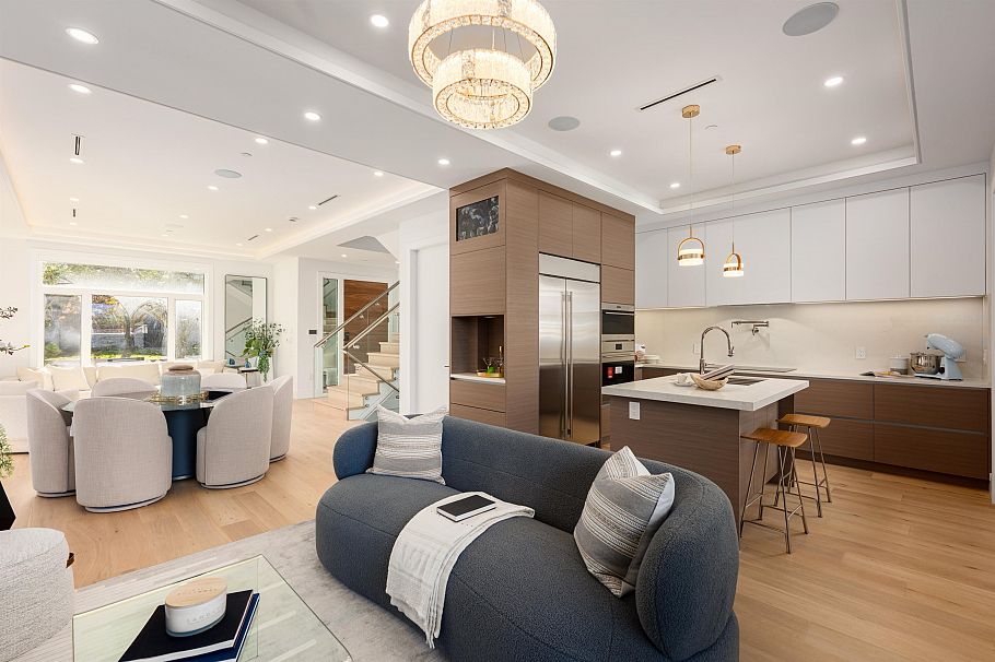 3711 W 24th Avenue Vancouver, BC - 13