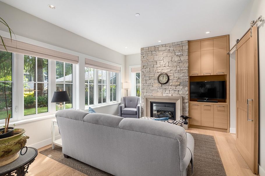 3336 W 38th Avenue Vancouver, BC - 30