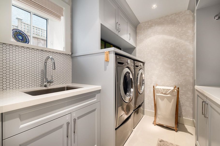 3336 W 38th Avenue Vancouver, BC - 33