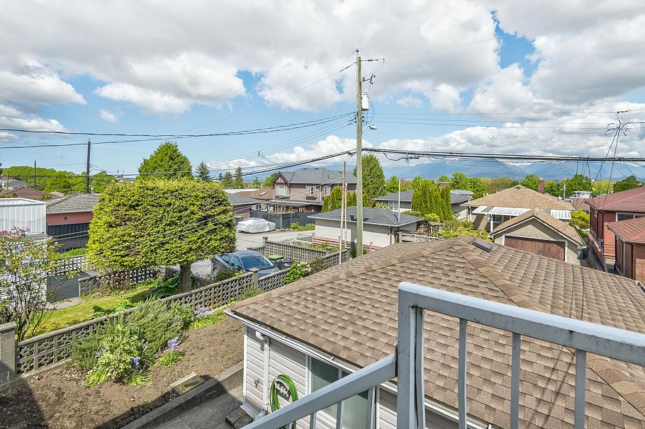 3609 E 29th Avenue Vancouver, BC - 20