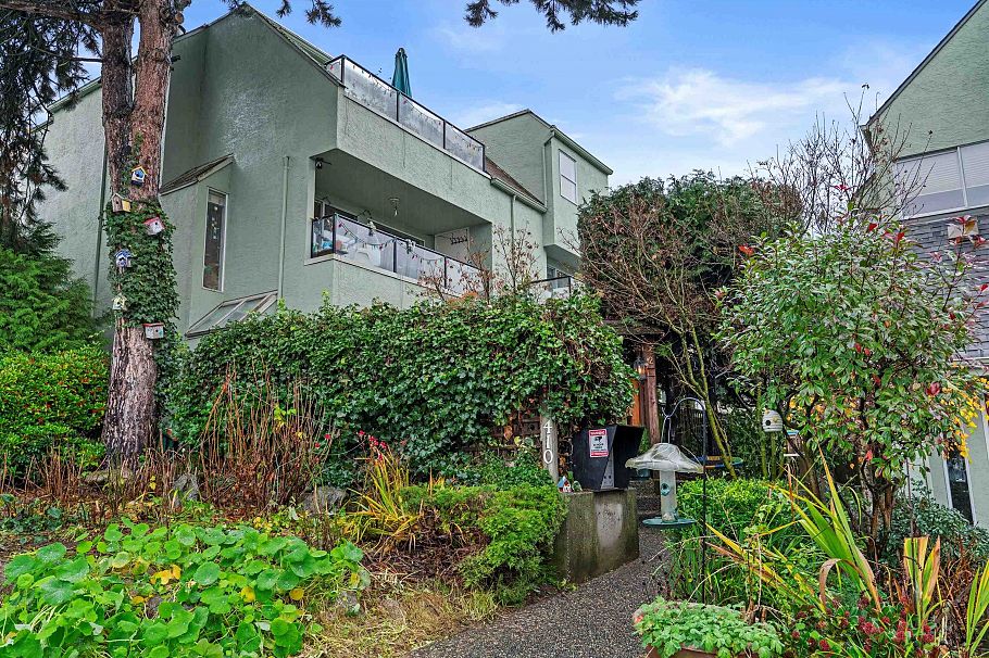 2 410 Mahon Avenue North Vancouver, BC - 2