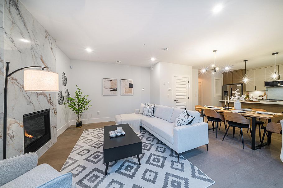 A 2735 W 8th Avenue Vancouver, BC - 14