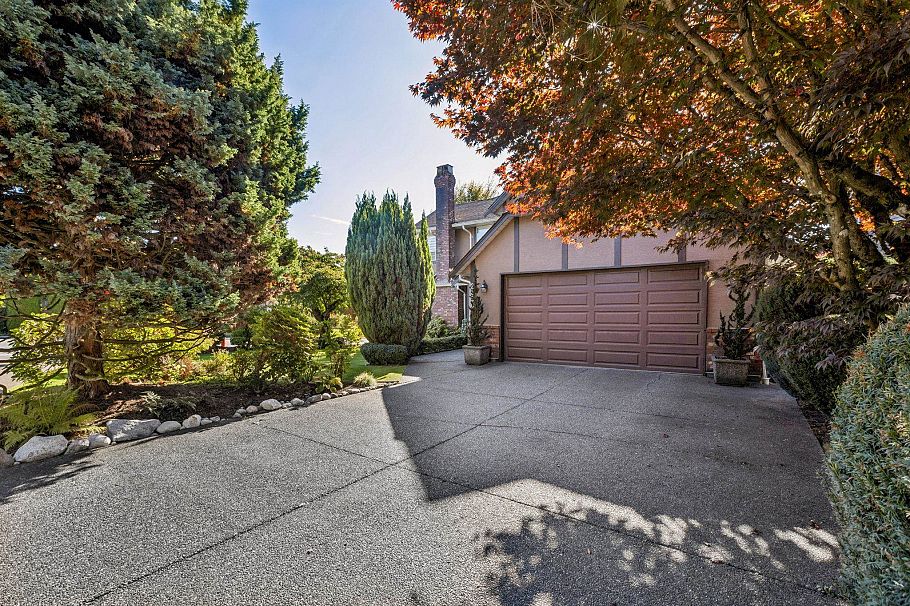 2890 Tempe Knoll Drive North Vancouver, BC - 27