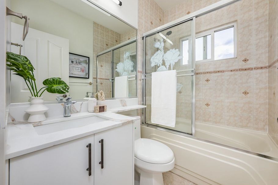 748 E 62nd Avenue Vancouver, BC - 16