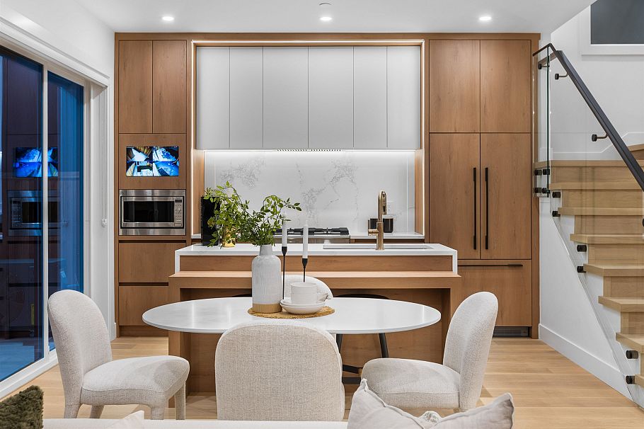 2 2435 Napier Street Vancouver, BC - 5