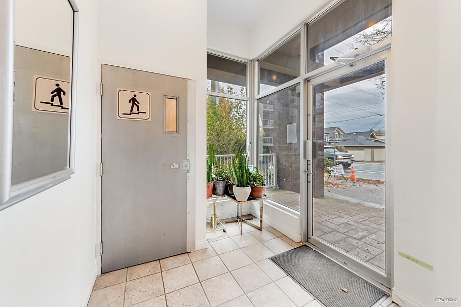 208 188 E 33rd Avenue Vancouver, BC - 16