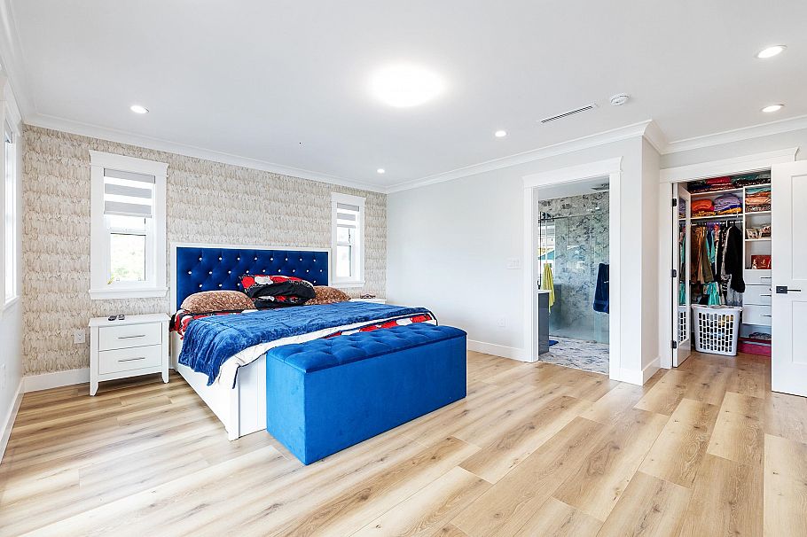 8007 Bradley Avenue Burnaby, BC - 23