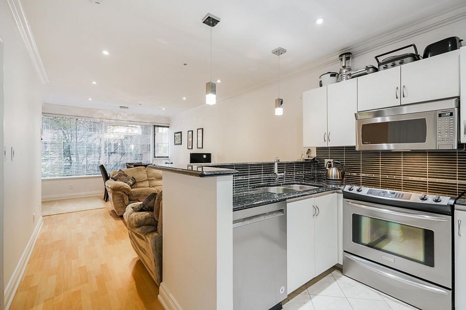 302 1177 Hornby Street Vancouver, BC - 8