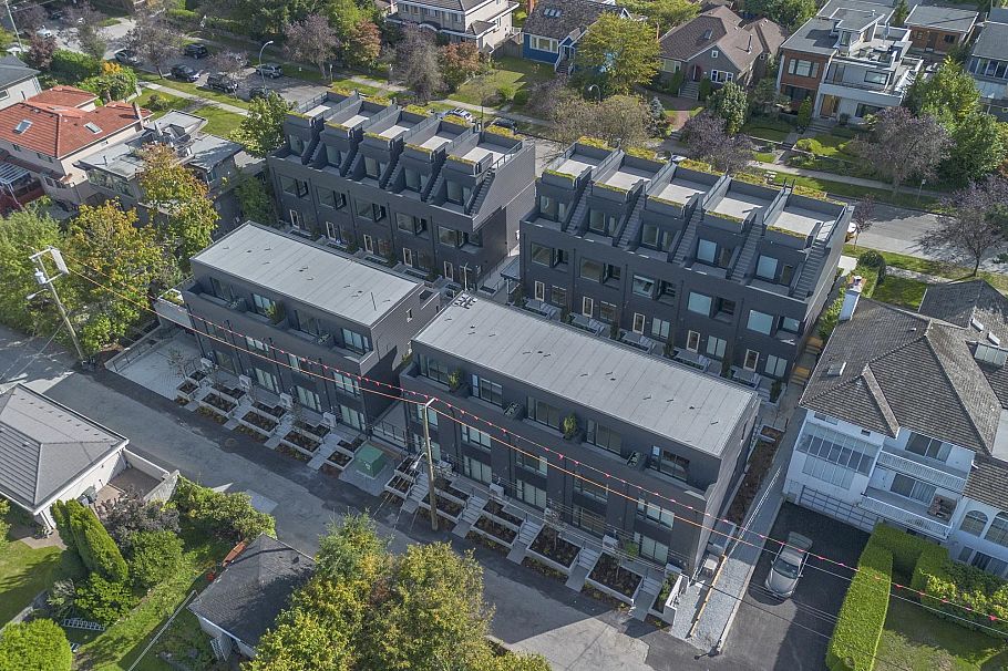 577 W 26th Avenue Vancouver, BC - 32