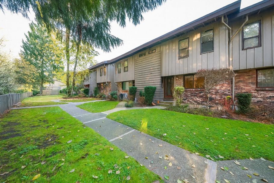 72 3180 E 58th Avenue Vancouver, BC - 4