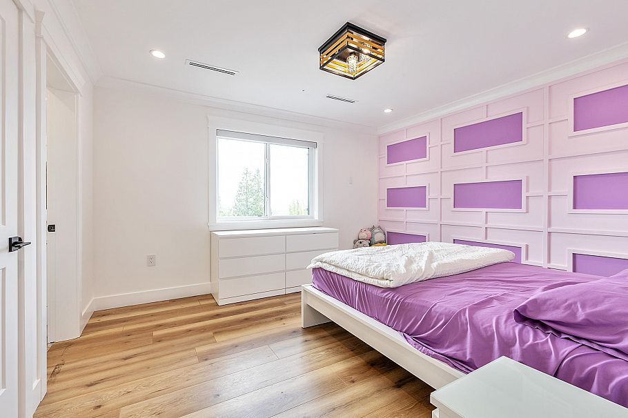 8007 Bradley Avenue Burnaby, BC - 29