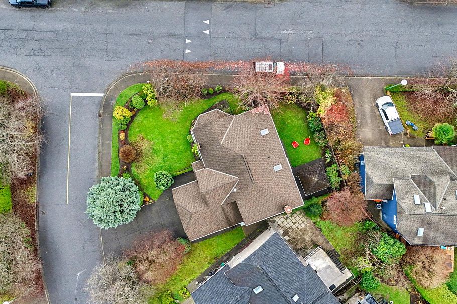 2890 Tempe Knoll Drive North Vancouver, BC - 40