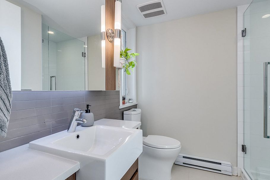 PH1 562 E 7th Avenue Vancouver, BC - 16