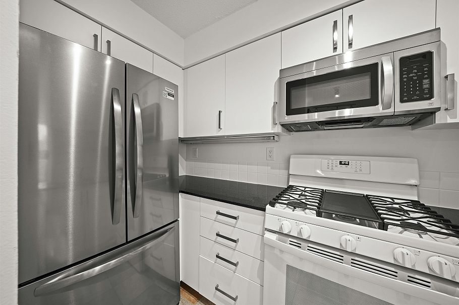 2501 63 Keefer Place Vancouver, BC - 4