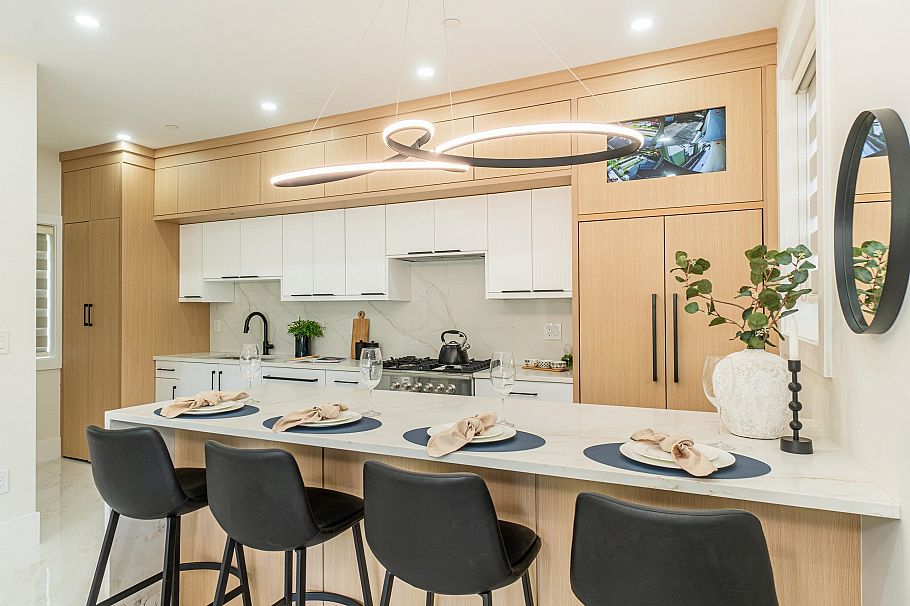 1552 W 66th Avenue Vancouver, BC - 5