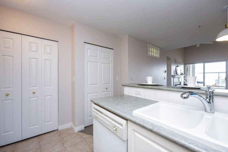 410 155 E 3rd Street North Vancouver, BC - 5