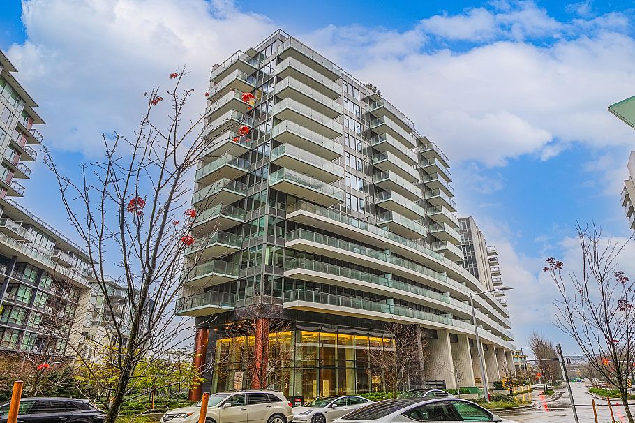 582 8608 Hazelbridge Way Richmond, BC - 1