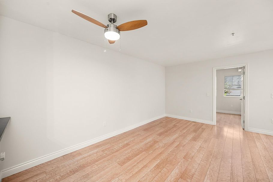 206 688 E 16th Avenue Vancouver, BC - 10