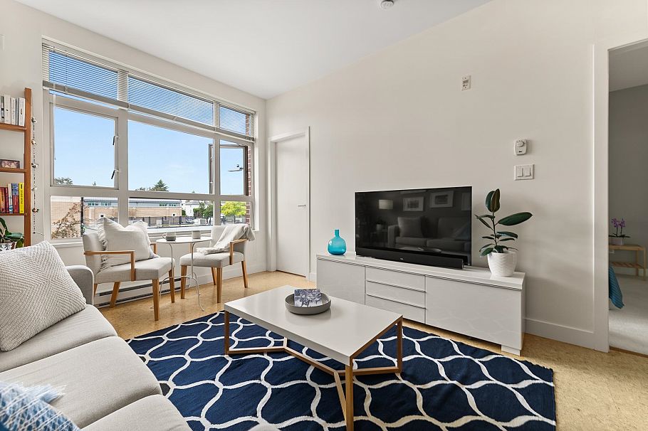 314 2828 Main Street Vancouver, BC - 1