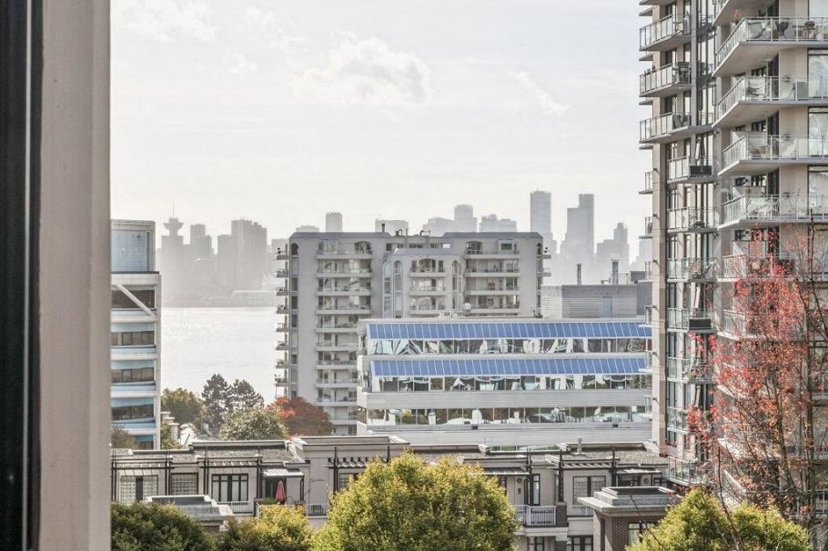 605 151 W 2nd Street North Vancouver, BC - 25