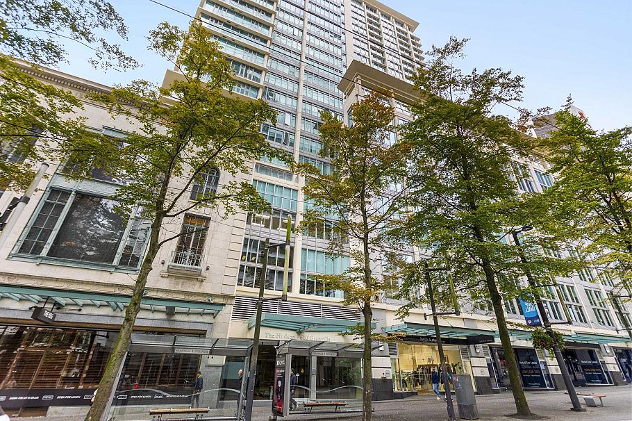 2613 610 Granville Street Vancouver, BC - 2
